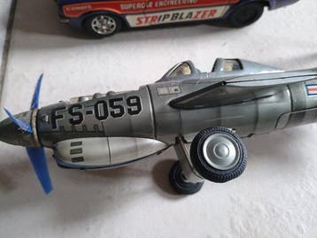 Nomura Toys - Avion de guerre (2) - Mustang F 57 ,Chevrolet