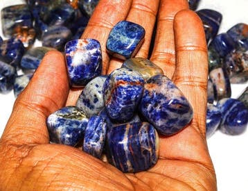 5 kg natuurlijke blauwe sodaliet trommelstenen - alomiet -
