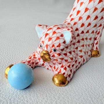Herend - Beeldje - Herend Cat Figurine Fishnet Rust VHN, Antiek en Kunst