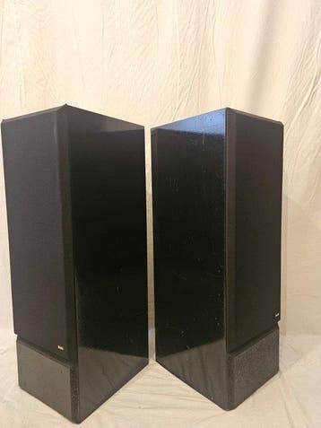 Bower & Wilkins - DM330i 2.5-Way Sealed Cabinet
