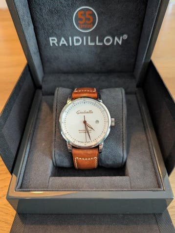 Raidillon - Unisex - 2010, Nieuw