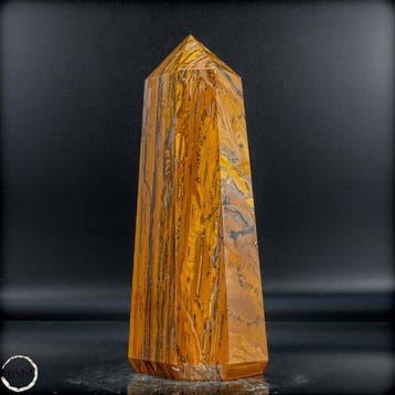 Krachtige tijgeroog-obelisk – Natuurlijke elegantie uit, Antiek en Kunst