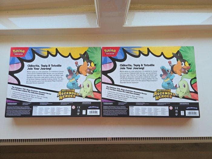 Pokémon - 2 Box - First Partners Deluxe Pin Collection, Hobby & Loisirs créatifs, Jeux de cartes à collectionner | Pokémon