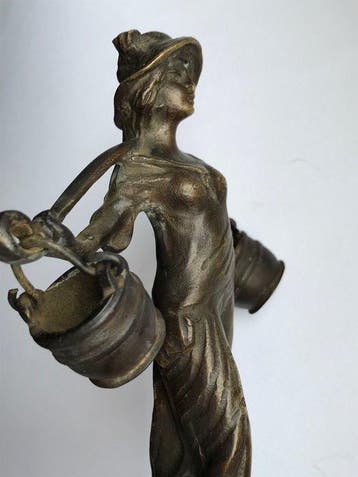 sculptuur, Elegante e raffinata statua in bronzo patinato,