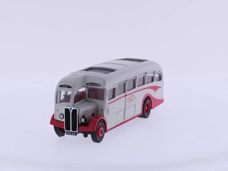 Schaal 1:50 Corgi 97184 The AEC Regal  Coach Sheffield Un..., Hobby en Vrije tijd, Modelauto's | 1:50, Gebruikt, Corgi, Ophalen of Verzenden