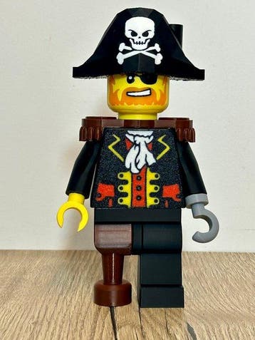 Fait maison - (MOC) Minifigure LEGO Pirate grand format 19