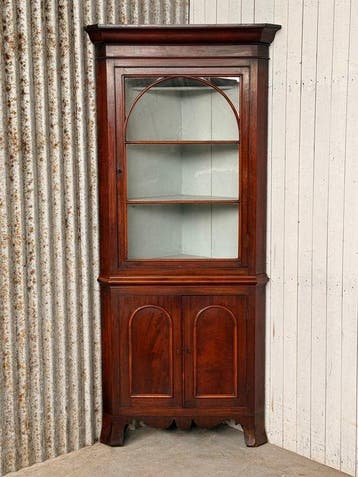 Armoire dangle - douglas, Acajou - En bon état.