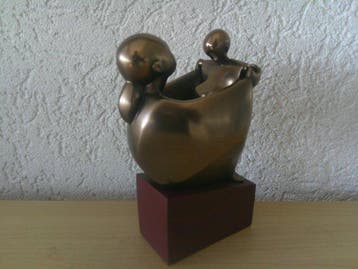 Parastone - Beeldje - MOEDER EN KIND EEN INTIEM CONTACT +