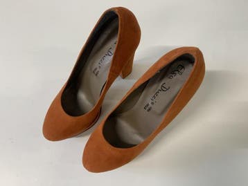 Veiling - Oranje Elsa Ducci suede plateaupumps maat 37, Kleding | Dames, Nieuw