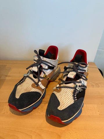 Christian Louboutin - Low-top sneakers - Maat: EU 45, Nieuw