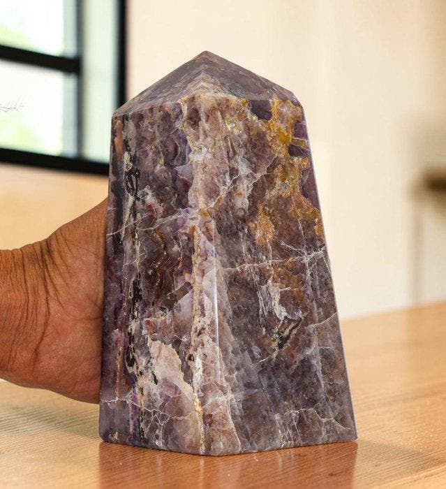 KAMR GEM Chevron Amethyst Punt 165mm Gepolijste Vrijvormige, Verzamelen, Mineralen en Fossielen