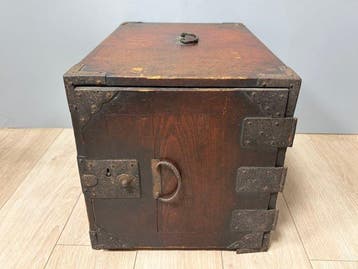 Kabinet - Hout, IJzer, Antieke Japanse Zeni-bako  –