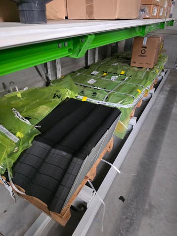 Dakpanplaten Classic Boomse pan, in mat rood en mat zwart, Doe-het-zelf en Bouw, Overige kleuren, Nieuw, 15 m² of meer, Metaal