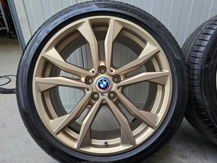 BMW X1 F48 X2 F39 19 inch 715M velgen zomerbanden Gold Brons, Autos : Pièces & Accessoires, Pneus & Jantes, Envoi