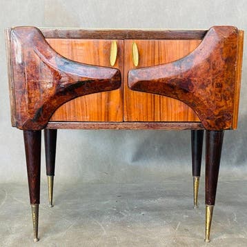 Armoire - Bois, la première moitié du XXe siècle en Italie