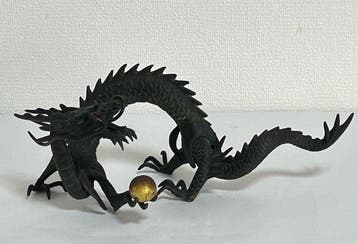 brons, koper - Japanse draak sculptuur met heilige edelsteen