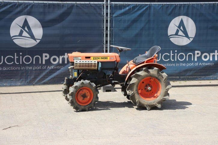 Veiling: Minitractor Zen-noh ZB7000 Diesel 13pk, Articles professionnels, Agriculture | Tracteurs, Enlèvement