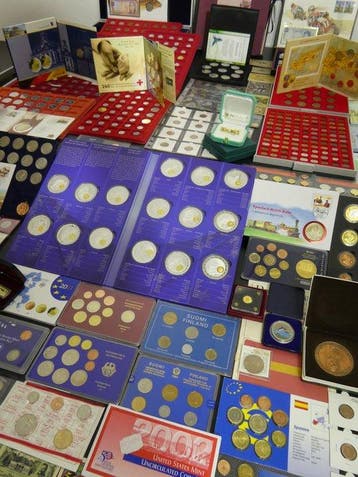 Europa. Collection of coins/banknote/medals/euro inkl. pp