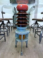 Tafel - Kristal - Vergadertafel met 8 stoelen, industrieel,