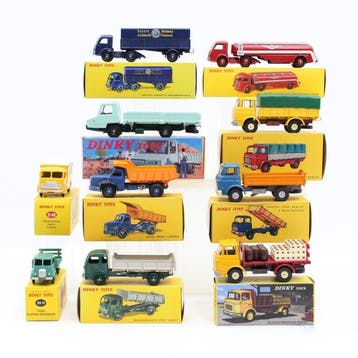 Dinky Toys, Atlas , 1:43 - Modelauto (10) - 33AN Simca