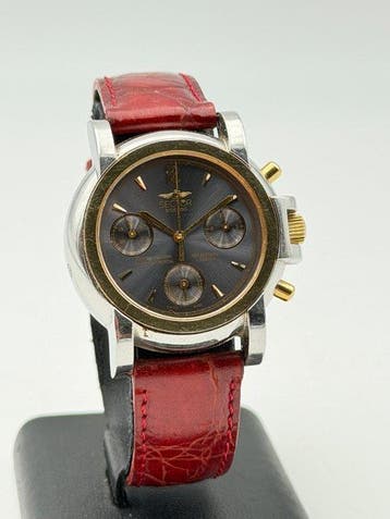 Sector - golden eagle swiss made chronograph mecaquarzt, Nieuw
