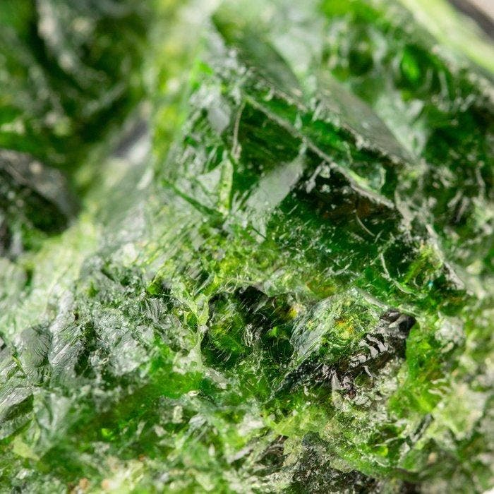 Zeldzame Chrome-diopsiet-edelsteen - Row Stone - Italiaans, Verzamelen, Mineralen en Fossielen