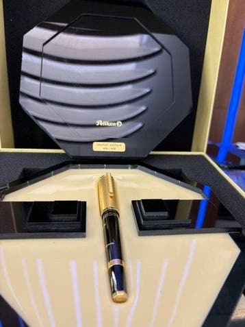 Pelikan - Pelikan Colossus of Rhodes - Stylo à plume, Verzamelen, Nieuw