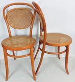 Stoel (2) - Met stoom gebogen beuken hout - Thonet-stijl