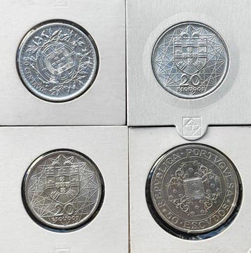 Portugal. Lote de 4 Moedas : 50 Escudos 1972 + 2x 20 Escudos
