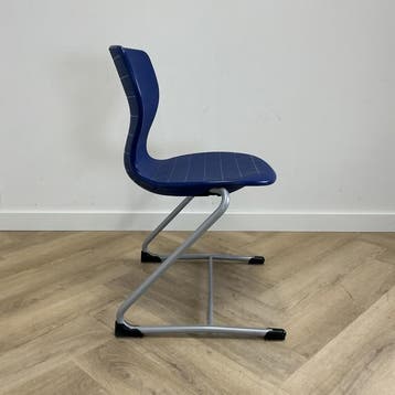 Pantoswing leerlingstoel zithoogte 47 cm, blauw -grijs, Maison & Meubles, Chaises