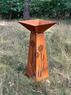 Standaard - Cortenstaal - Cortenstalen sokkel / bloemen zuil