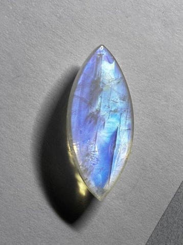 Maansteen Navette- Marquise Cabochon - Hoogte: 2.3 cm -