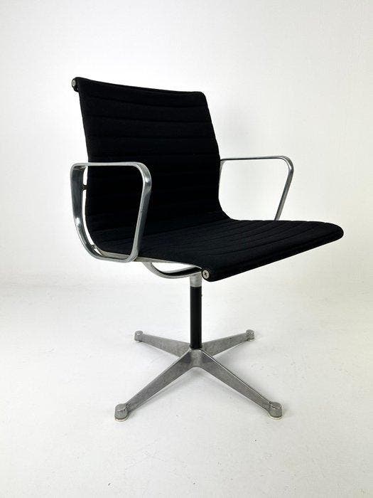 Herman Miller - Charles Eames, Ray Eames - Chaise - EA105 -, Antiquités & Art, Antiquités | Meubles | Chaises & Canapés