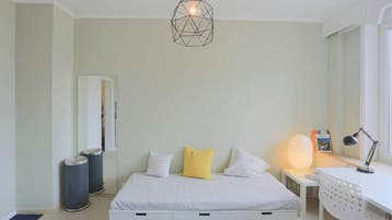 Appartement en Place de la Petite Suisse, Ixelles
