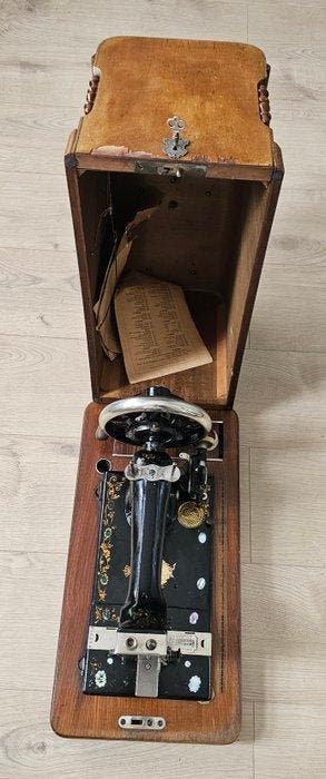 Machine à coudre - Bois, Métal, Antiek en Kunst, Kunst | Designobjecten