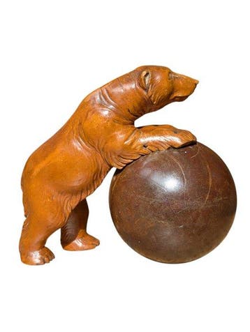 Statue, Art Deco Polar Bear With Ball - 17 cm - Bois