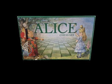 John Tenniel - Alice Chess Set MPL Games - 1993