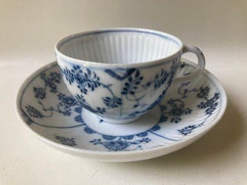 Meissen - Tasse et soucoupe (8) - Porcelaine - décor à