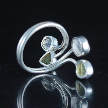 Moldaviet Sieraden - Hoogte: 34 mm - Breedte: 22 mm - 4.37 g