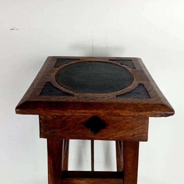 Amsterdamse School - Plantentafel - Eik - Bijzettafel /, Antiquités & Art, Art | Objets design
