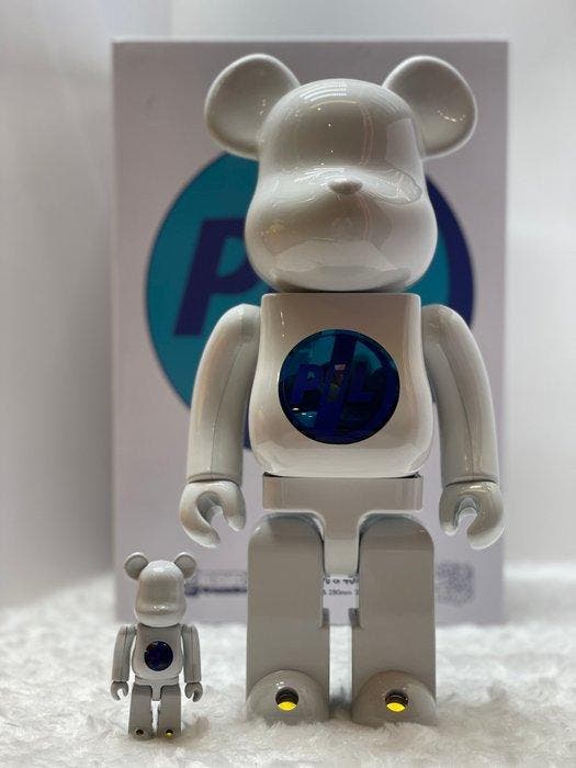 Medicom toy - BE@RBRICK 400% & 100% PiL (Chrome ver.), Antiek en Kunst, Kunst | Designobjecten