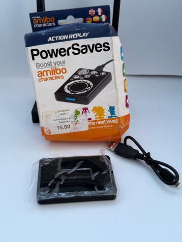 Action Replay PowerSaves Amiibo (compleet), Games en Spelcomputers, Verzenden, Gebruikt