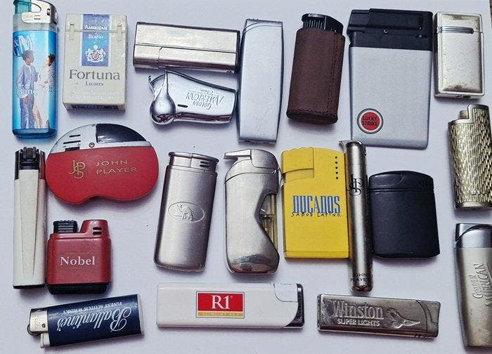 West, Nobel, Winston, Marlboro, LuckyStrike... - Briquet -, Antiquités & Art, Antiquités | Jouets