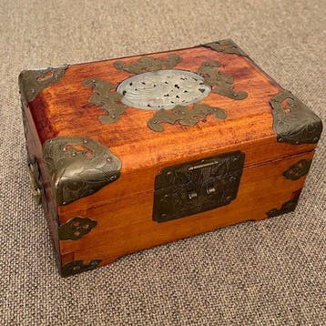 Boîte à bijoux (2) - Bois, Laiton, Soie, Jade, Antiquités & Art, Curiosités & Brocante