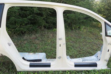 Volkswagen Touran II 5TA rechter middenschoen, Verzenden, Gebruikt