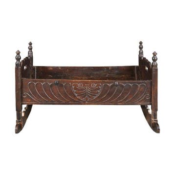 Carved wooden cradle. Italy, 19th century - Wieg - Hout