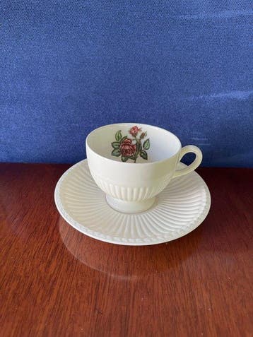 Wedgwood - Wedgwood - Service de table (12) - Rose mousse -