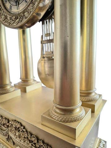 Portico klok Empire verguld brons - 1800-1850, Antiek en Kunst