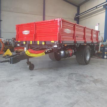 Benne RANDAZZO 8T, Articles professionnels