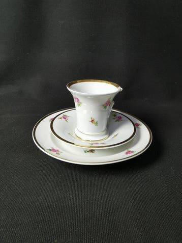 Meissen - Rosa rossa - Tazza da caffè con piattini - 1.Wahl